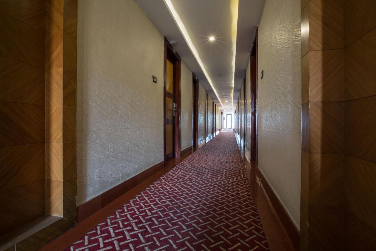 Отель The Castello Residency Коимбатур Экстерьер фото